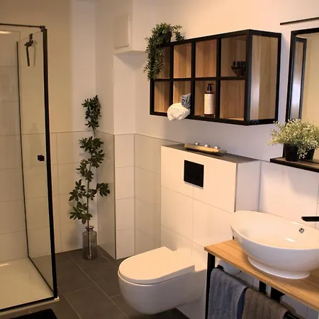 Eroeffnungsangebot Uebernachten In Einem Umgebauten Bunker Apartment