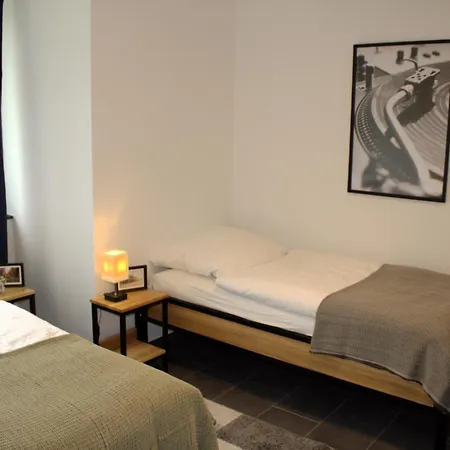 Apartment Eroeffnungsangebot Uebernachten In Einem Umgebauten Bunker Bremen