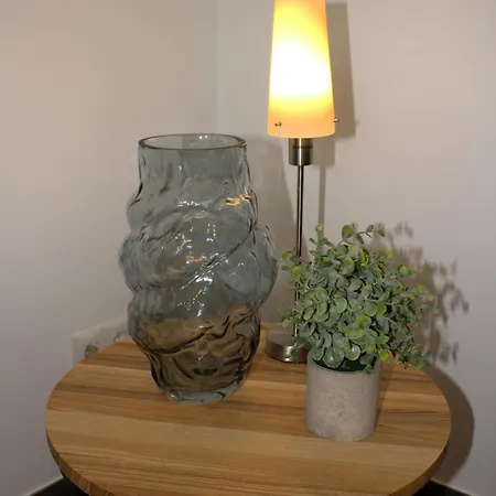 Eroeffnungsangebot Uebernachten In Einem Umgebauten Bunker * Brême